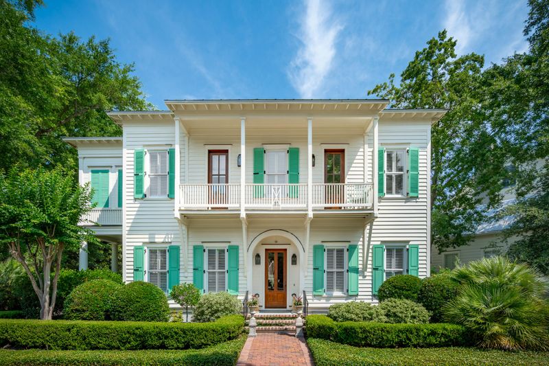 28 Robert Mills Cir, Mount Pleasant, SC 29464