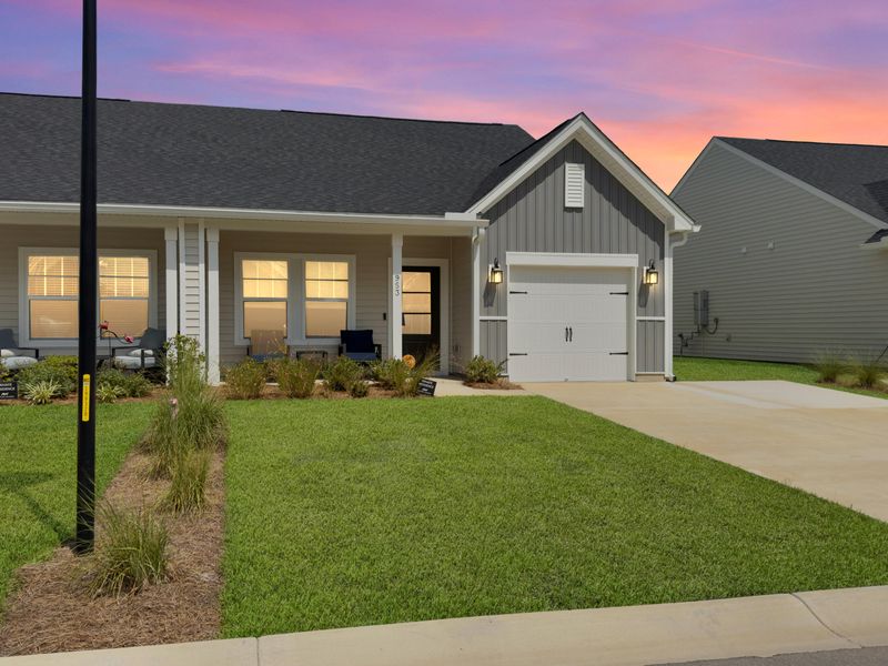 953 Dusk Dr, Summerville, SC 29486