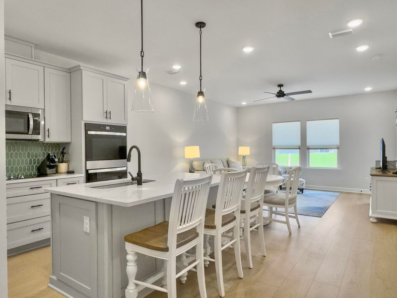 953 Dusk Dr, Summerville, SC 29486