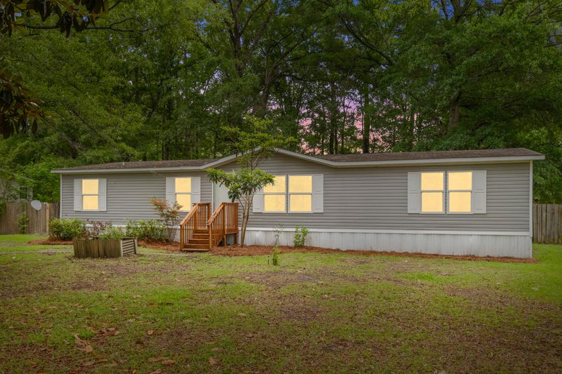 201 Frank St, Summerville, SC 29483