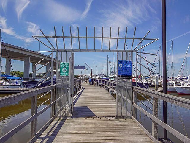 33 Lockwood Dr #I-11, Charleston, SC 29401