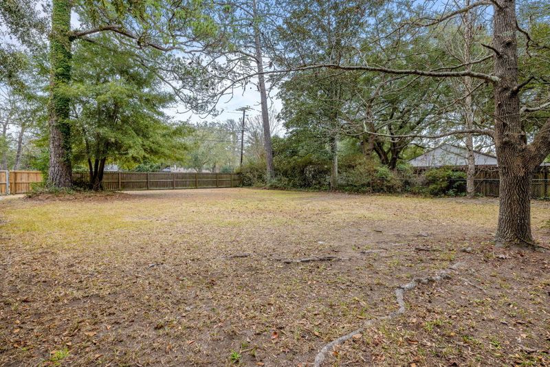 907 Pauline Ave, Charleston, SC 29412