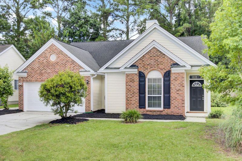 8420 Walsham St, North Charleston, SC 29420