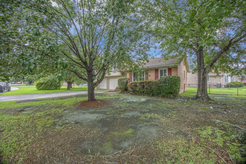117 Myer Ln, Goose Creek, SC 29445