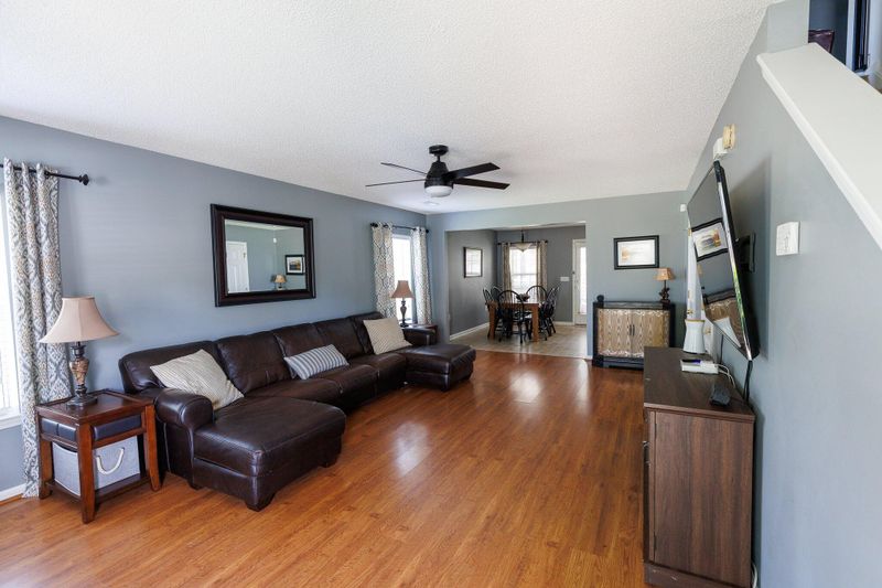 5094 Thornton Dr, Summerville, SC 29485