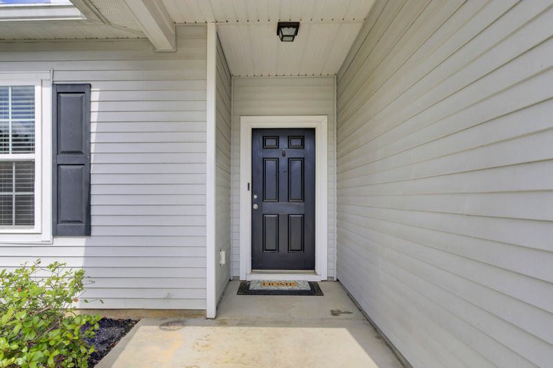 121 Ancestry Ln, Moncks Corner, SC 29461
