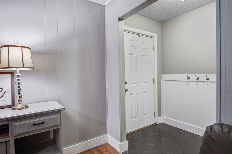 110 Terry Ave, Summerville, SC 29485