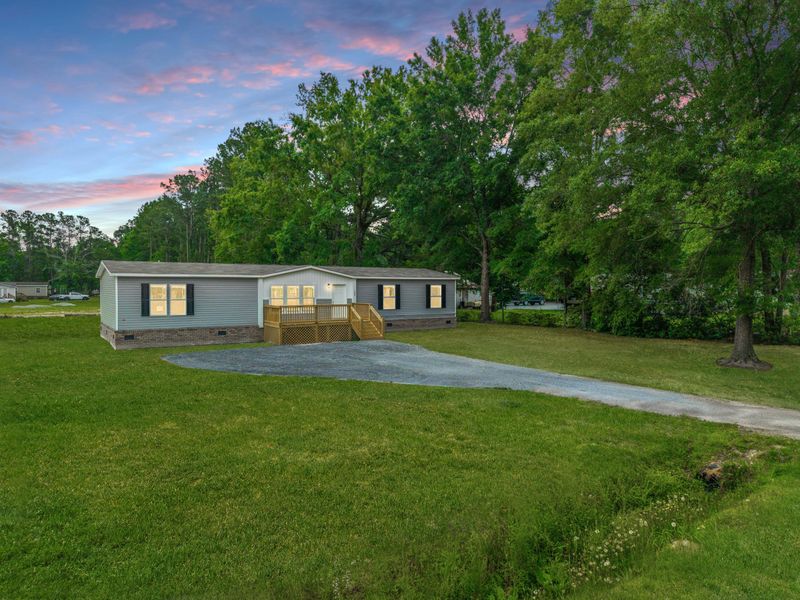 108 Swanson Dr, Summerville, SC 29483