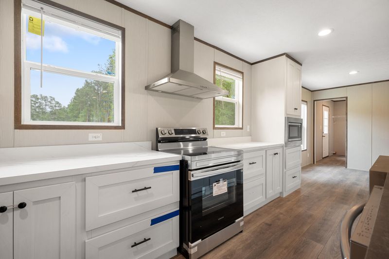 108 Swanson Dr, Summerville, SC 29483