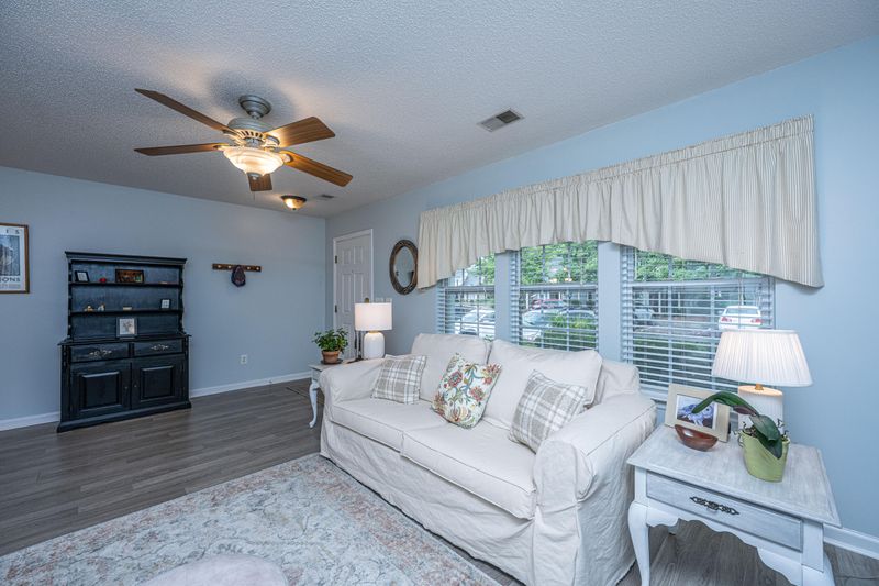 1401 Elm Hall Cir, Summerville, SC 29483