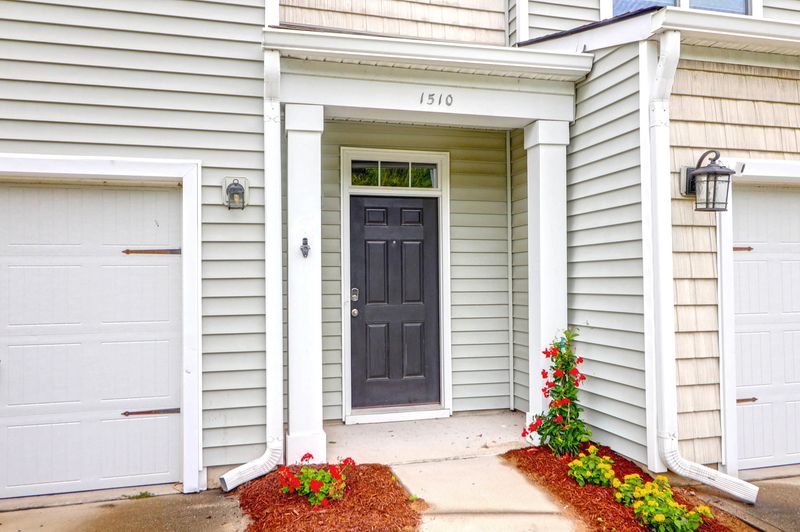 1510 Royal Colony Rd, Johns Island, SC 29455