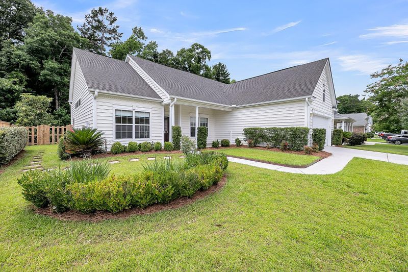 1445 Ashley Gardens Blvd, Charleston, SC 29414