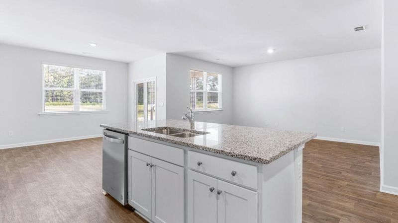 8855 Shovelnose Ct, North Charleston, SC 29406