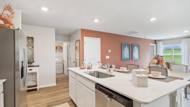 8840 Shovelnose Ct, North Charleston, SC 29406