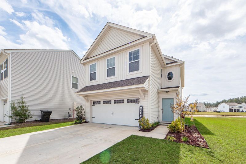 519 Purple Finch Rd, Summerville, SC 29486