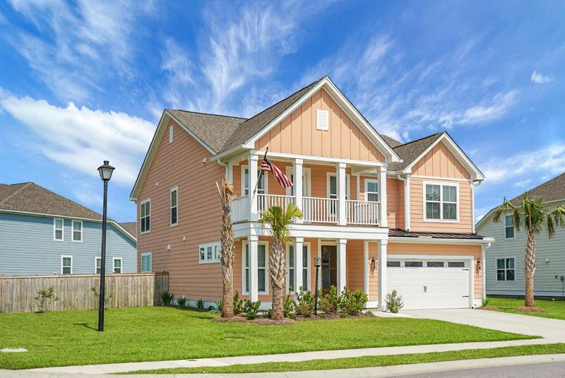 661 Black Pine Rd, Moncks Corner, SC 29461