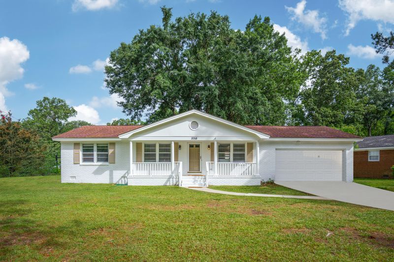 2058 Bishop Dr, Charleston, SC 29414