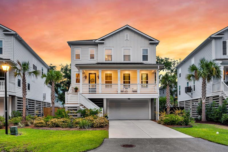 1494 N Lakeshore Dr, Mount Pleasant, SC 29466