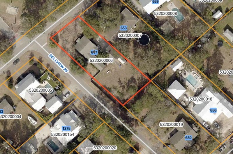 647 Ellis St, Mount Pleasant, SC 29464