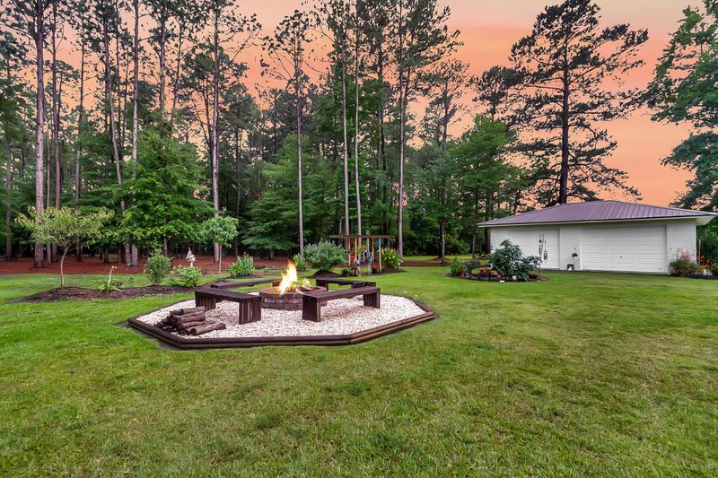 242 Cheyenne Rd, Summerville, SC 29483