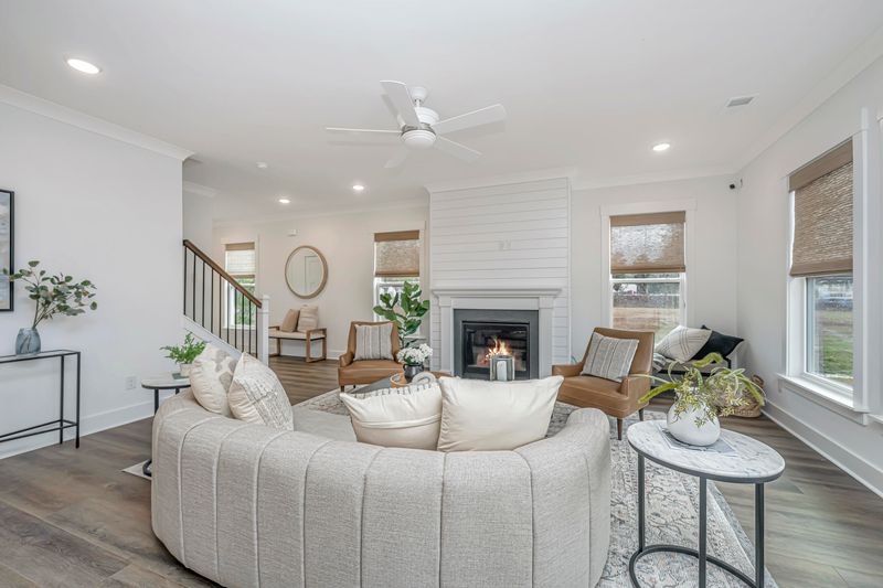 111 Augusta Pass Dr, Ridgeville, SC 29472