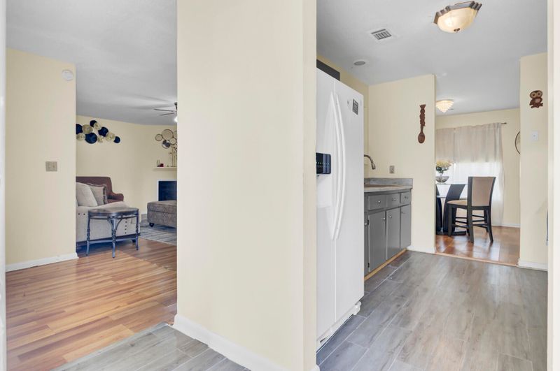1104 Greenmeadow Dr, Goose Creek, SC 29445
