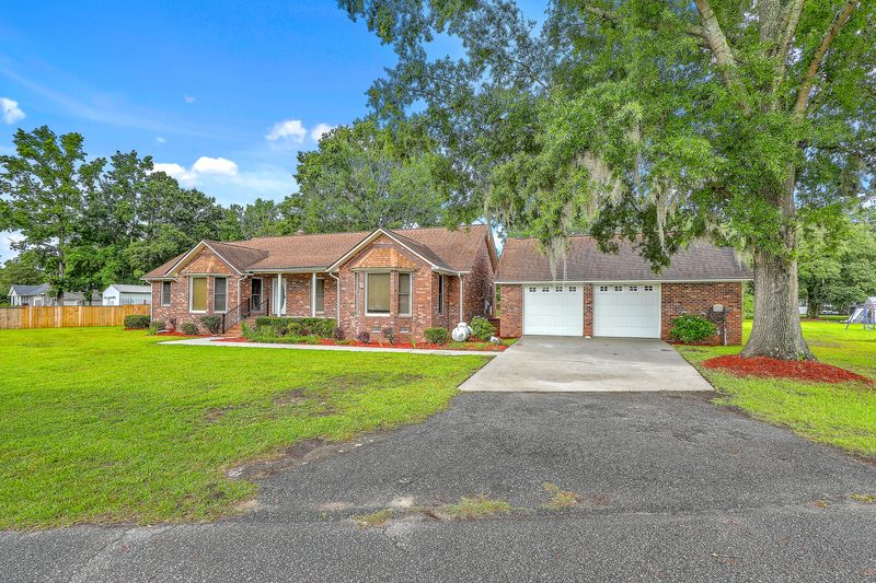 1023 Striper Ave, Moncks Corner, SC 29461