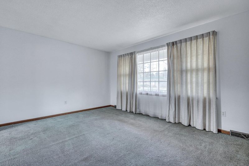 7659 Allwood Ave, North Charleston, SC 29418