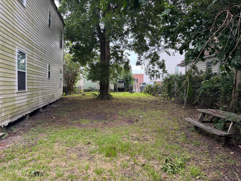 6 Orrs Ct, Charleston, SC 29403
