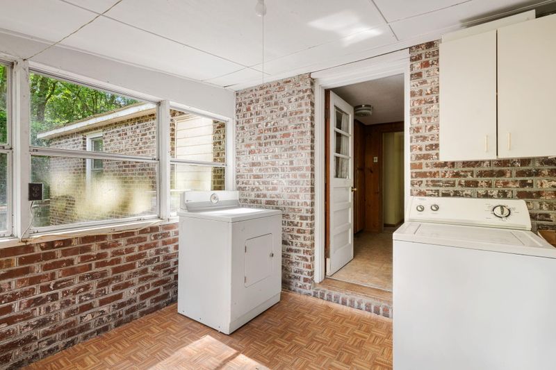 4822 Parker Dr, North Charleston, SC 29405