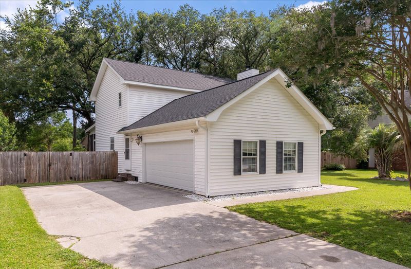 237 Dillard Dr, Goose Creek, SC 29445