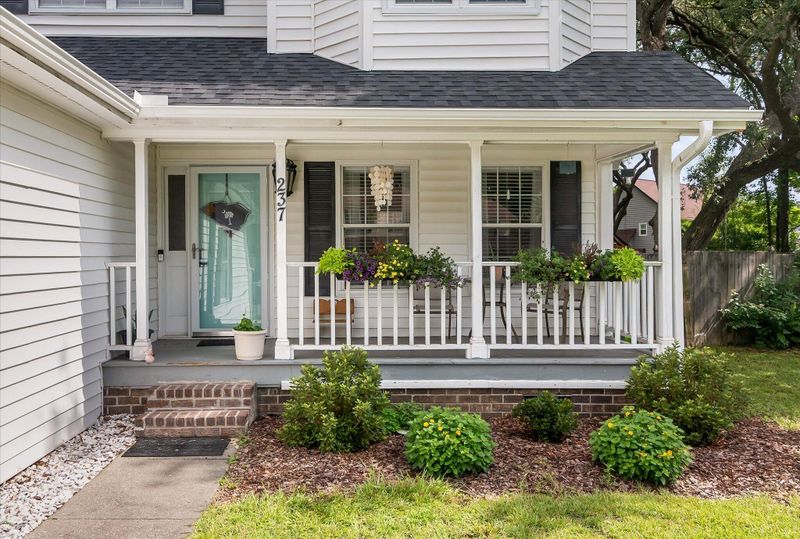 237 Dillard Dr, Goose Creek, SC 29445