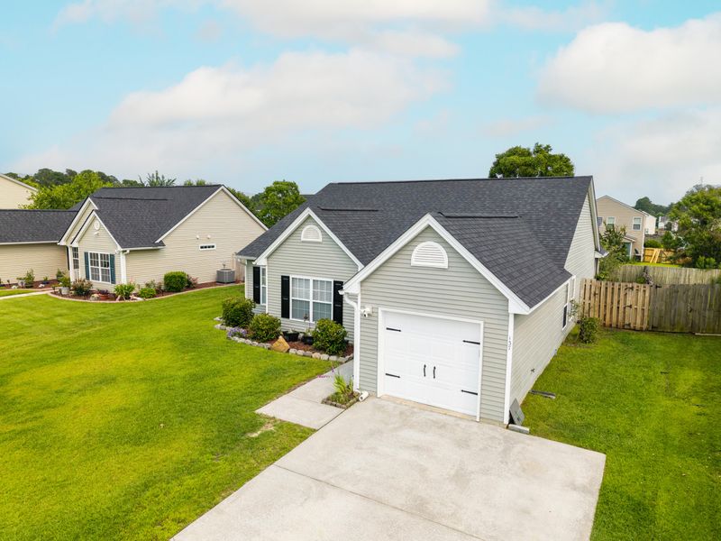 137 Salem Creek Dr, Goose Creek, SC 29445