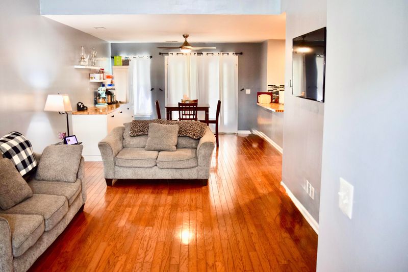 9122 Maple Grove Dr, Summerville, SC 29485