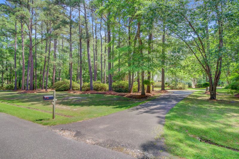 107 Kimberwicke Dr, Summerville, SC 29483