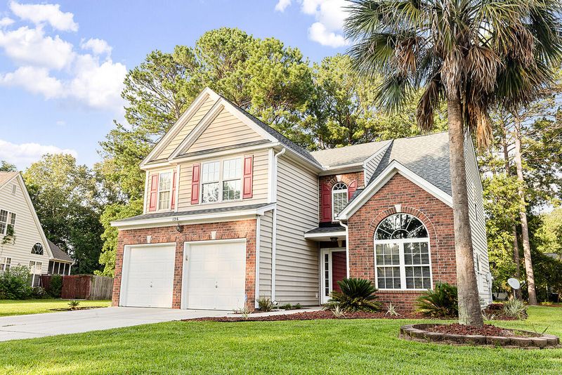 126 Thousand Oaks Cir, Goose Creek, SC 29445