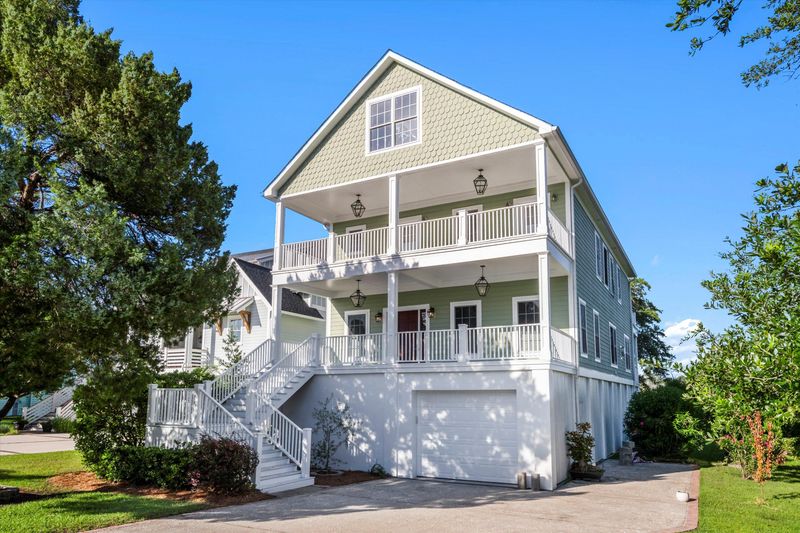 3095 S Shore Dr, Charleston, SC 29407