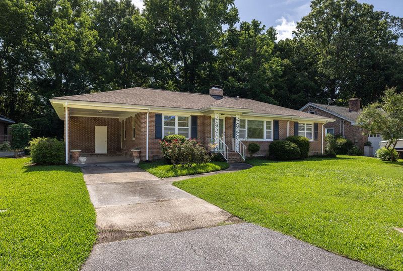 344 Canterbury Rd, Charleston, SC 29407