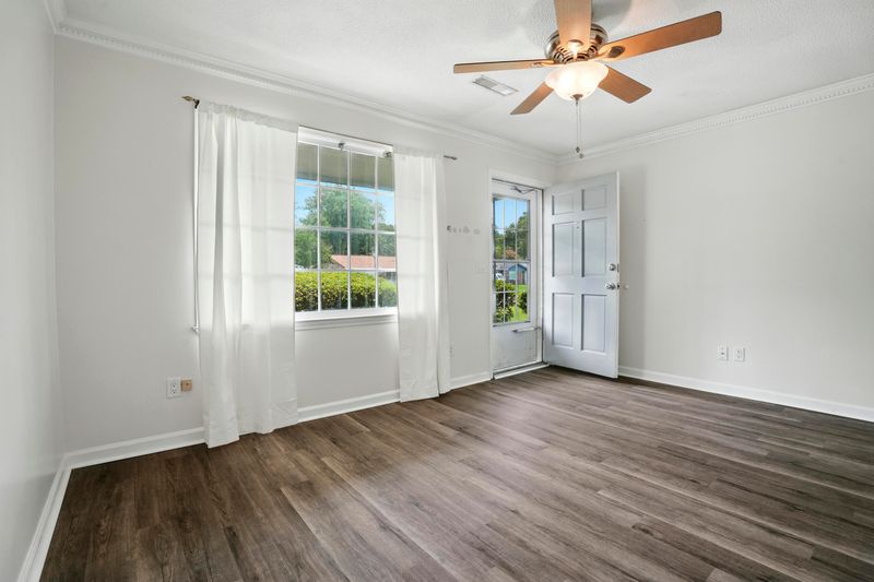 102 Berkshire Ct, Goose Creek, SC 29445