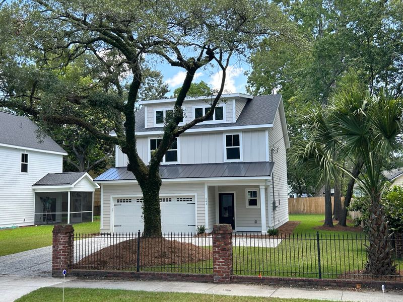 641 Magnolia Rd, Charleston, SC 29407