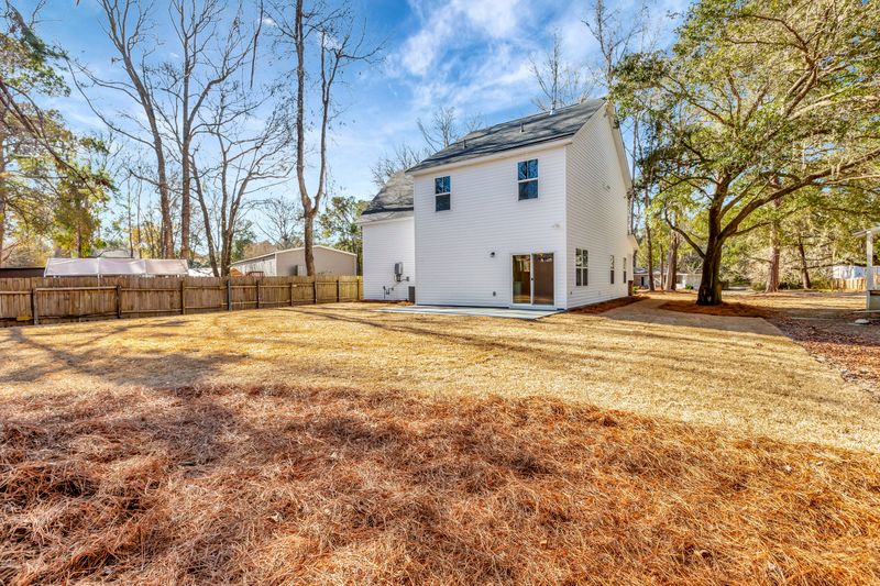518 Fleming Rd, Charleston, SC 29412