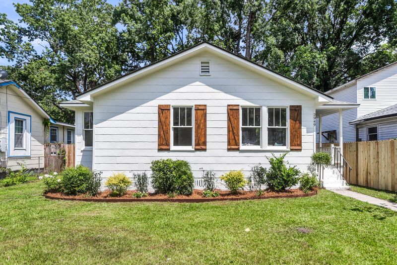 2949 Alabama Dr, North Charleston, SC 29405