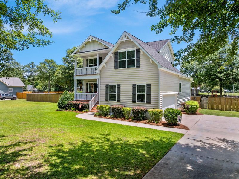 309 Pinopolis Park Dr, Moncks Corner, SC 29461