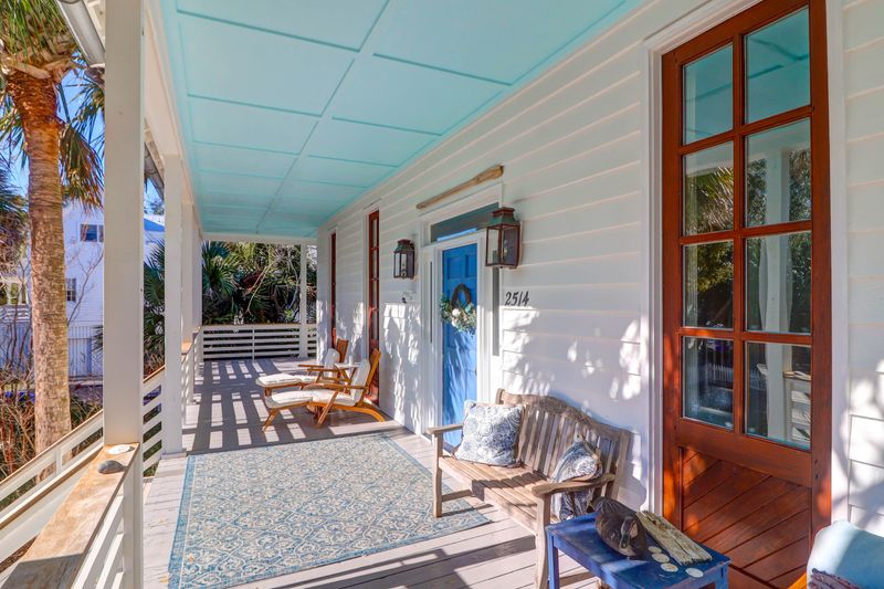 2514 Myrtle Ave, Sullivans Island, SC 29482