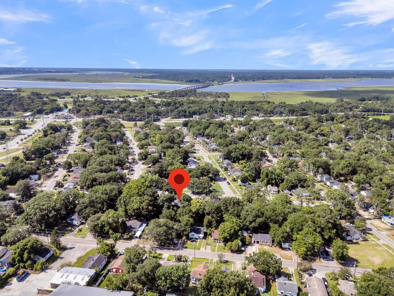 2215 Suffolk St, North Charleston, SC 29405