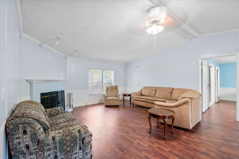 7110 Sc 165, Ravenel, SC 29470