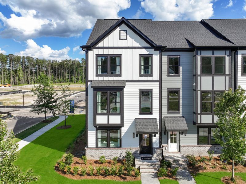 211 Somerset Acres Dr, Summerville, SC 29486