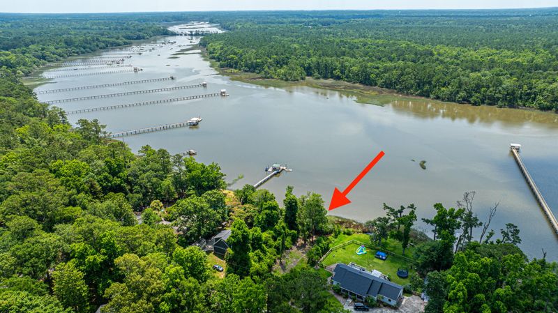 6076 Overlook Rd, Johns Island, SC 29455