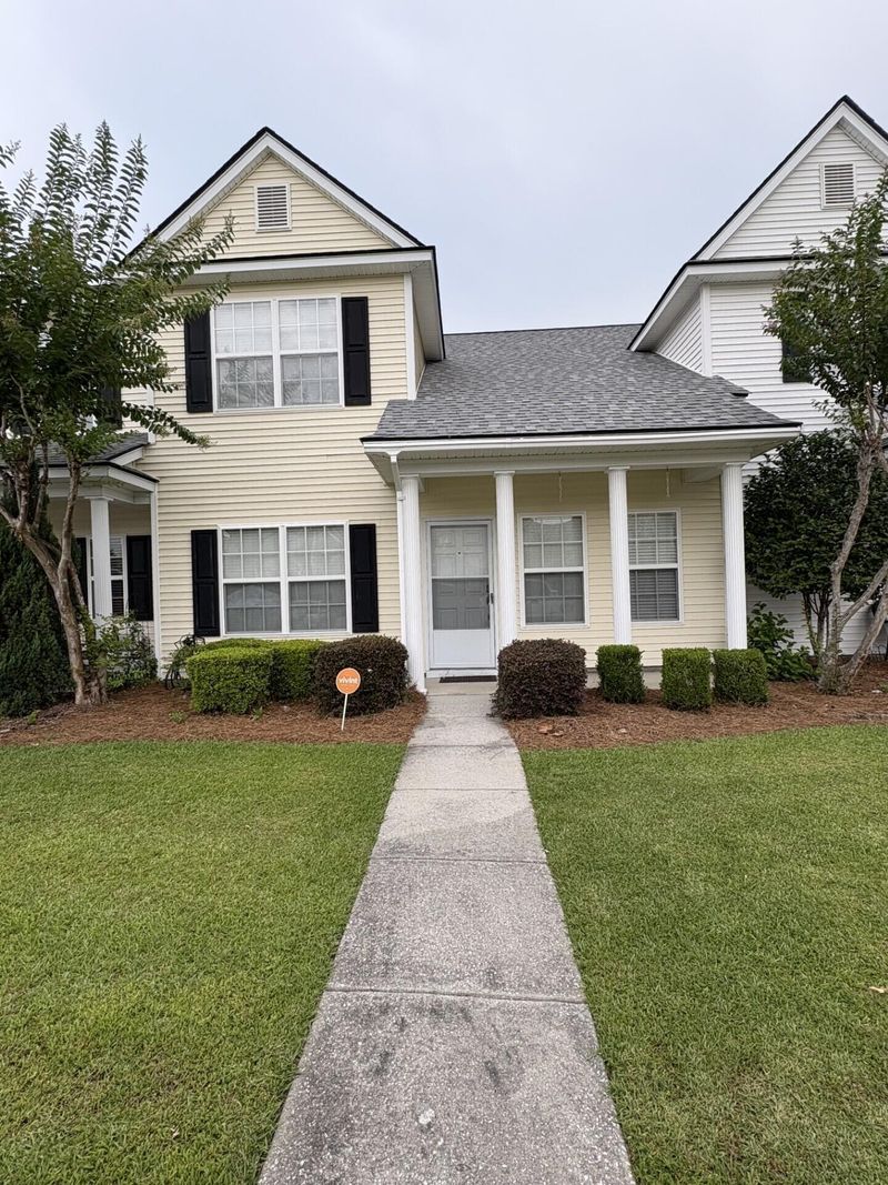 207 Congaree River Dr, Summerville, SC 29485