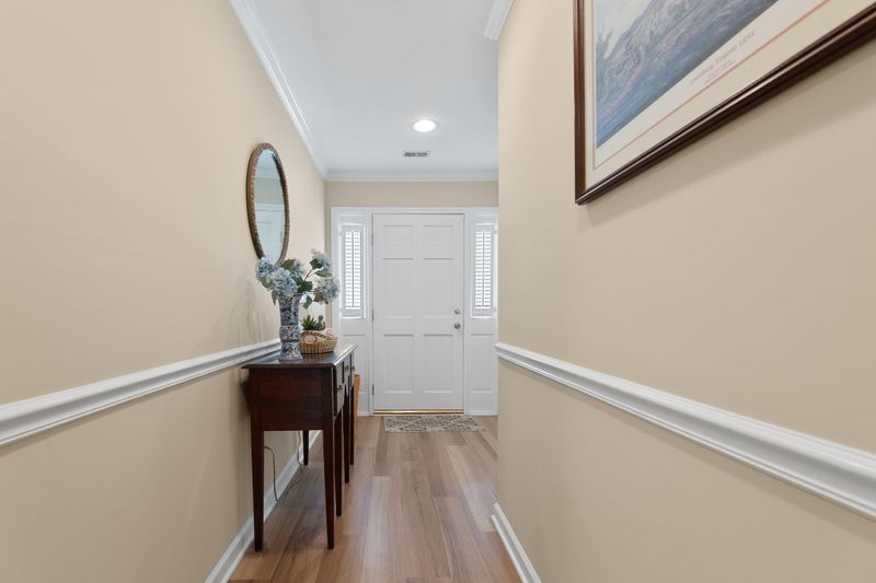 9091 Delancey Cir, North Charleston, SC 29406